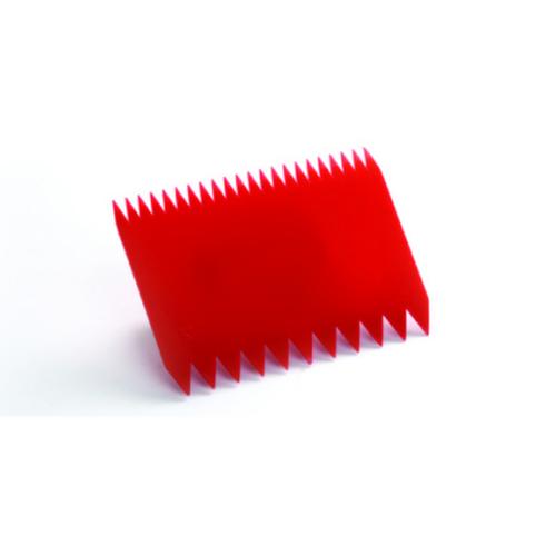 Plastic scraper 